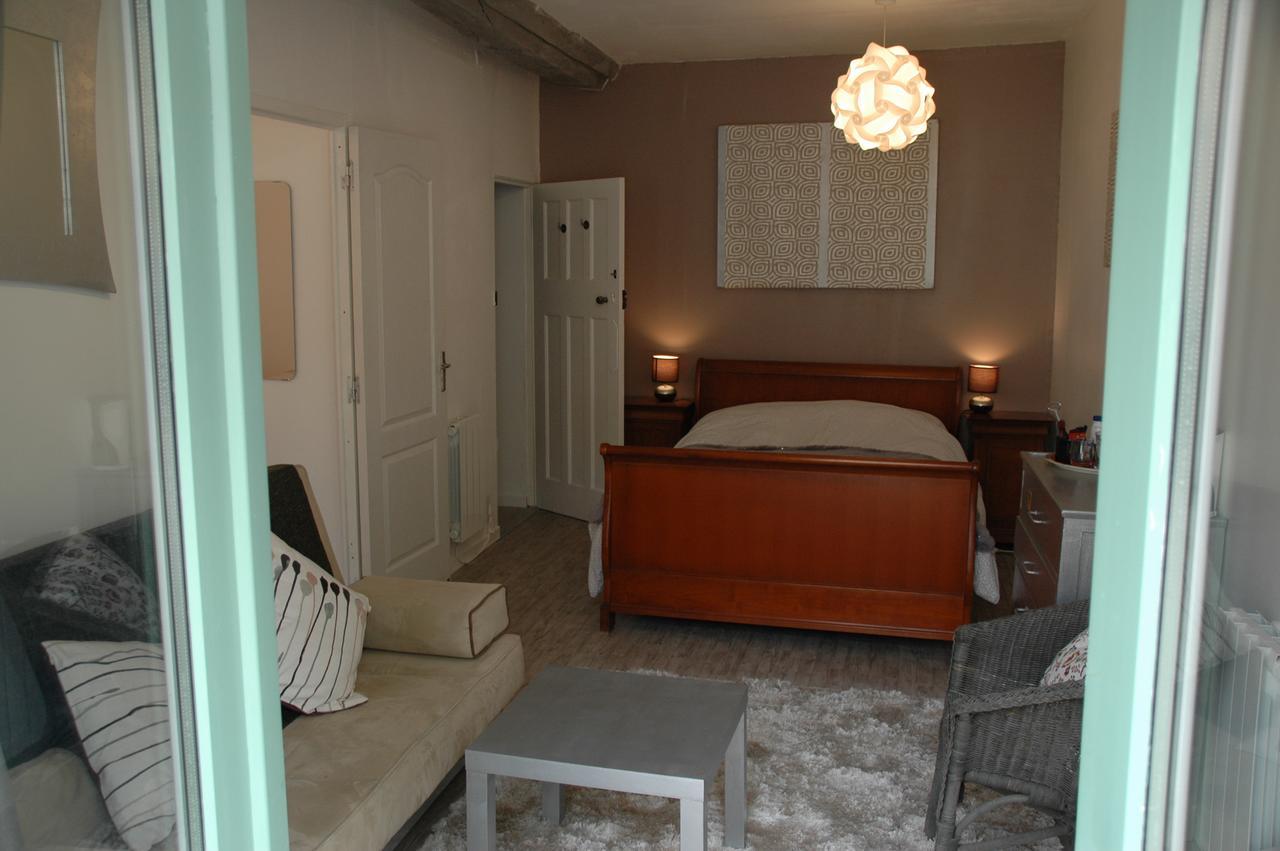 La Vieille Ferme Bed and Breakfast Fresne-la-Mere Buitenkant foto
