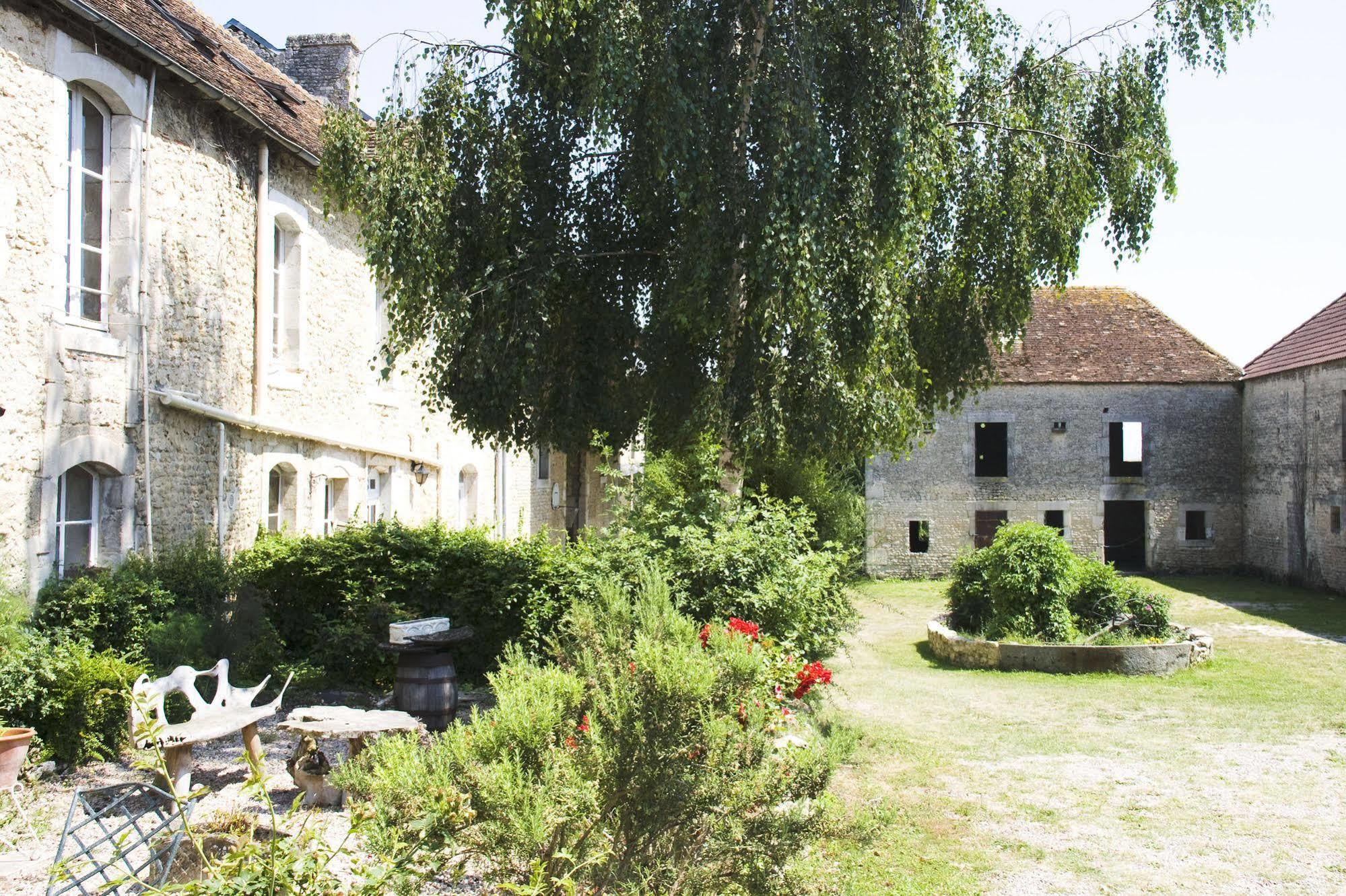 La Vieille Ferme Bed and Breakfast Fresne-la-Mere Buitenkant foto